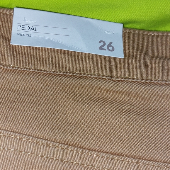 Lane Bryant Mid Rise Pedal Pants - Picture 5 of 6